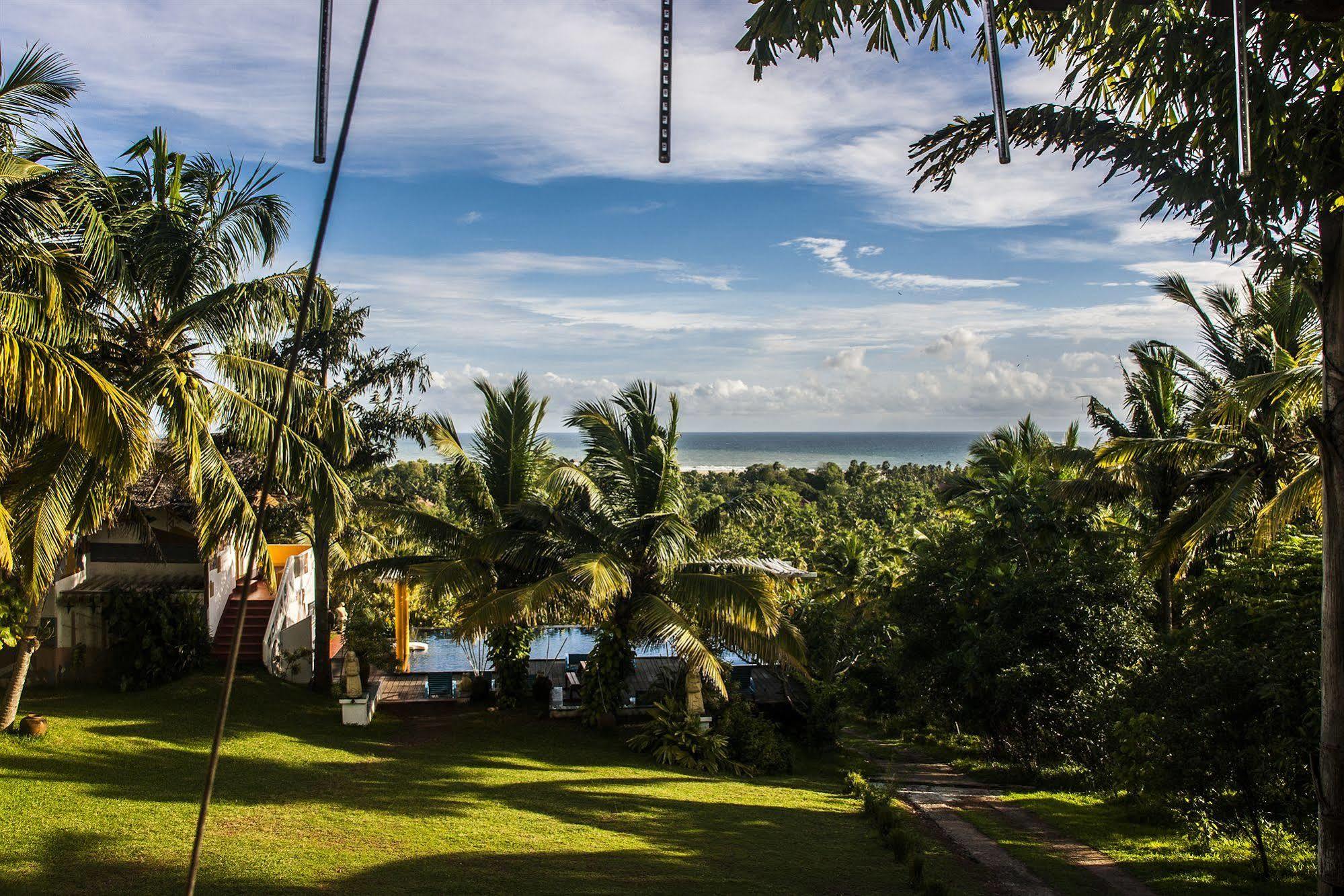 Over The Hill Poovar Exterior foto